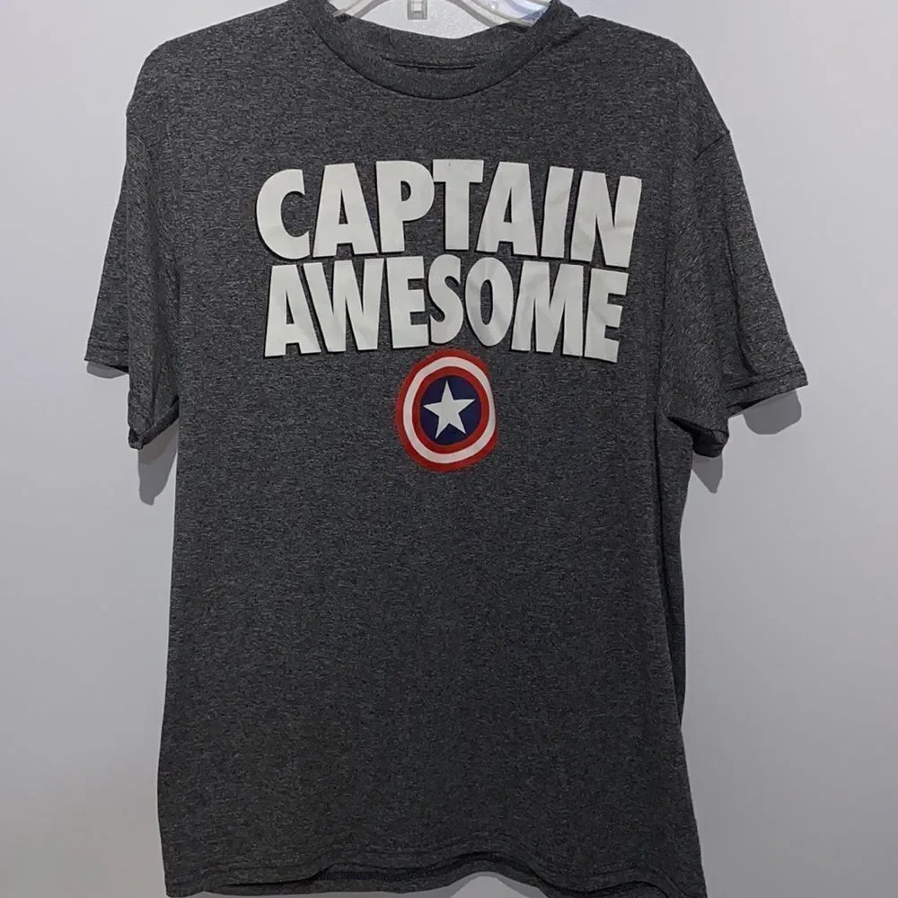 Men’s‎ Marvel Captain Awesome Shirt size Large